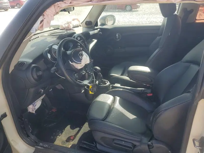 2015 MINI COOPER   