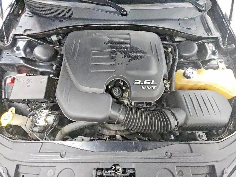 2019 CHRYSLER 300 LIMITED  