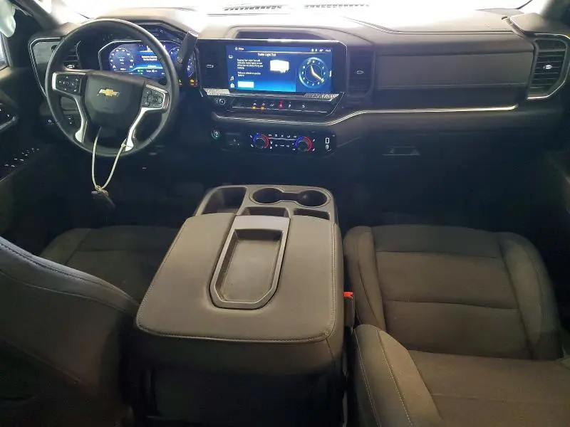 2025 CHEVROLET SILVERADO K1500 LT  
