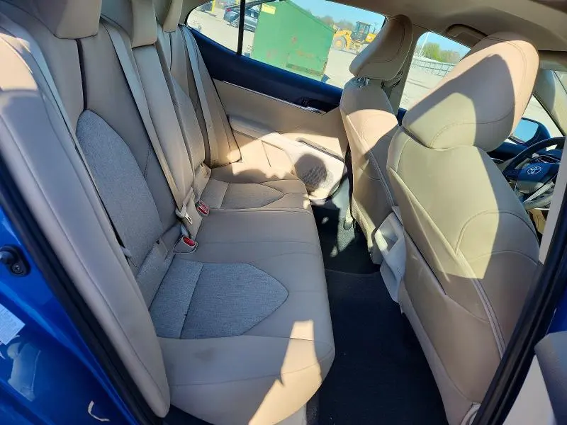 2019 TOYOTA CAMRY LE  