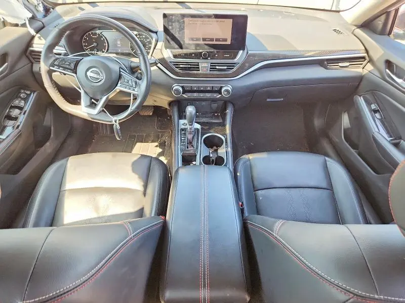 2024 NISSAN ALTIMA SR  