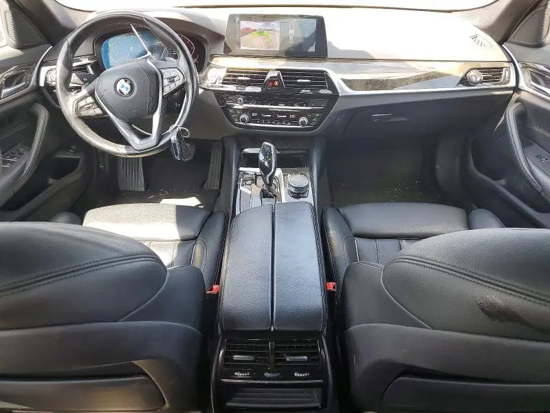 2020 BMW 530 I  