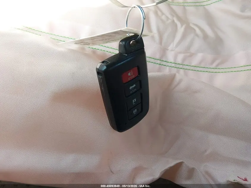 2013 TOYOTA CAMRY HYBRID XLE