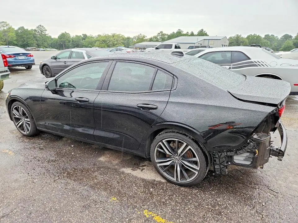 2021 VOLVO S60 T5 R-DESIGN  