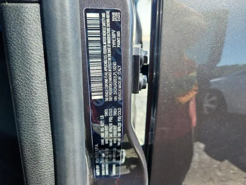 2020 JEEP RENEGADE LATITUDE  