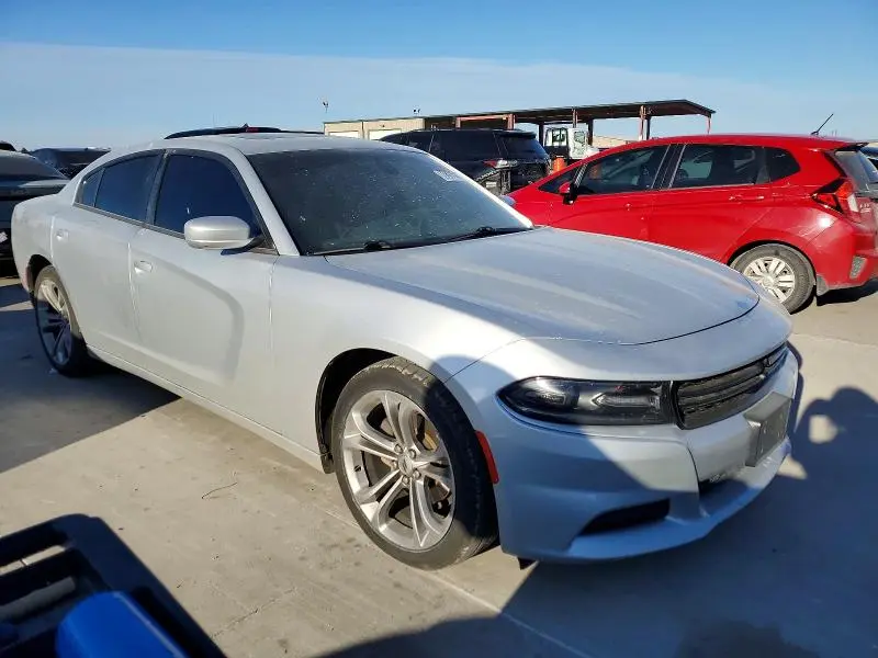 2021 DODGE CHARGER SXT  