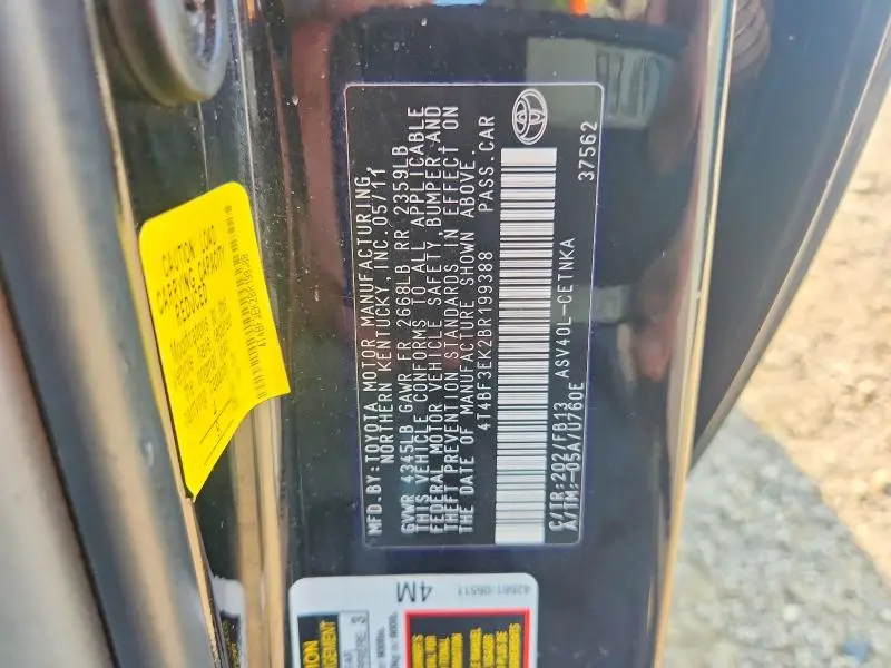 2011 TOYOTA CAMRY LE  