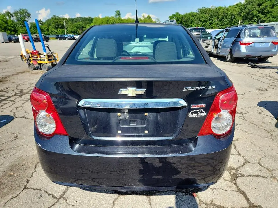 2013 CHEVROLET SONIC LT  