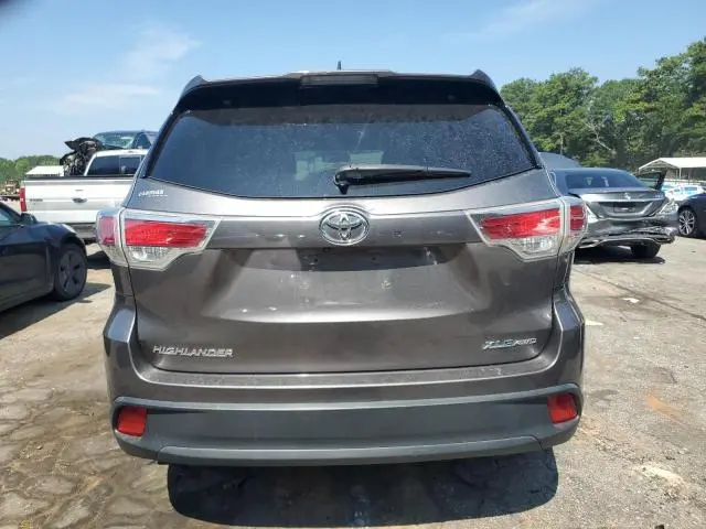 2016 TOYOTA HIGHLANDER XLE  