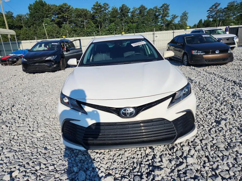 2021 TOYOTA CAMRY LE  