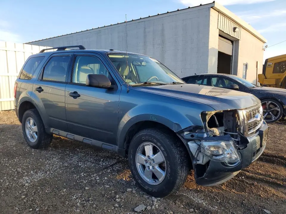 2012 FORD ESCAPE XLT  