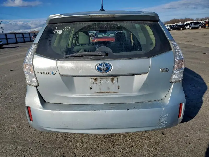2013 TOYOTA PRIUS V   