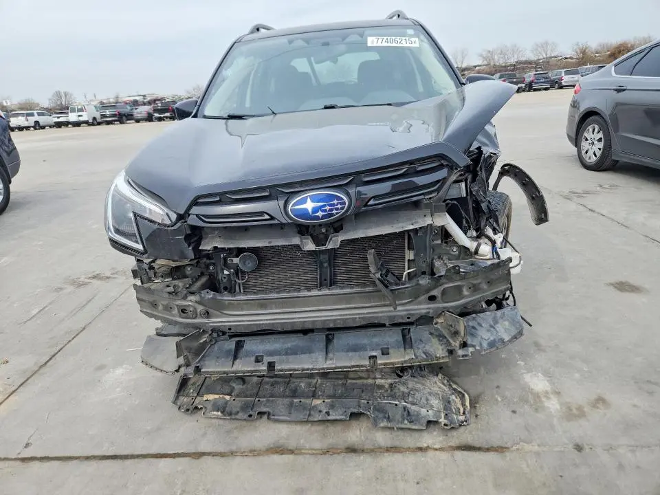 2022 SUBARU FORESTER PREMIUM  