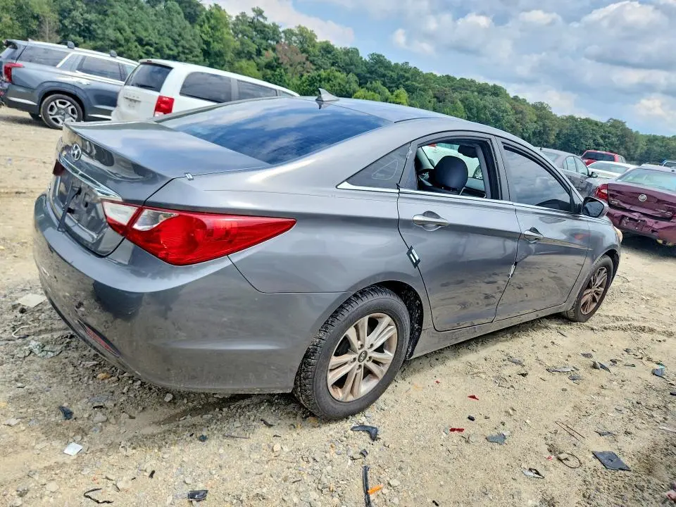 2012 HYUNDAI SONATA GLS  