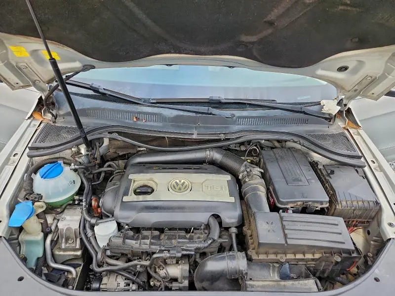 2010 VOLKSWAGEN CC LUXURY  