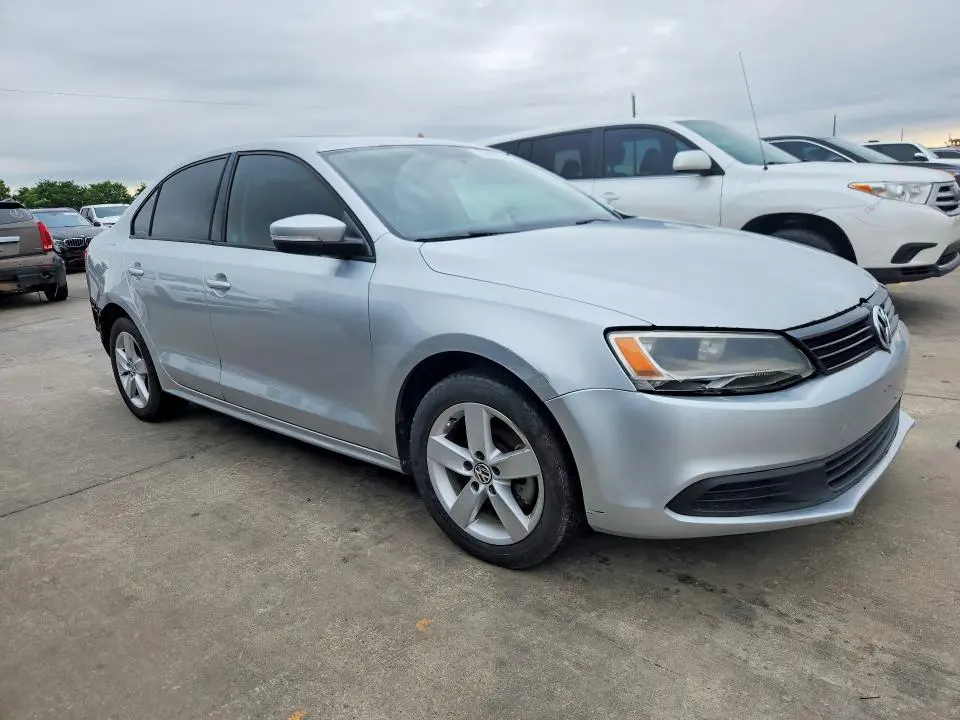 2012 VOLKSWAGEN JETTA TDI  