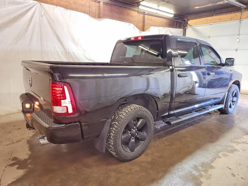 2014 RAM 1500 ST  