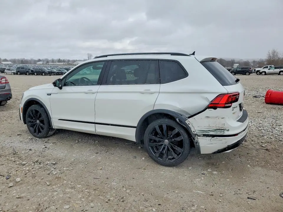 2020 VOLKSWAGEN TIGUAN SE  