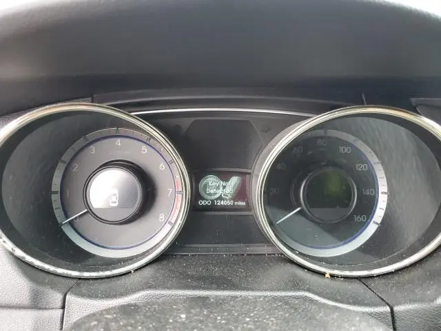 2011 HYUNDAI SONATA SE  