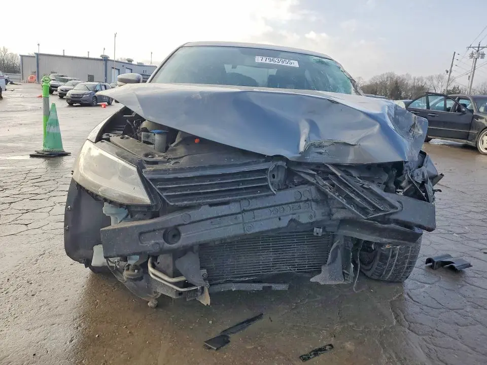 2012 VOLKSWAGEN JETTA SE  