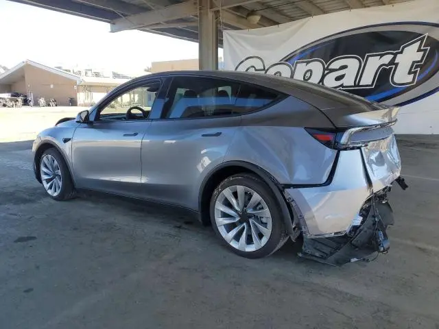 2026 TESLA MODEL Y