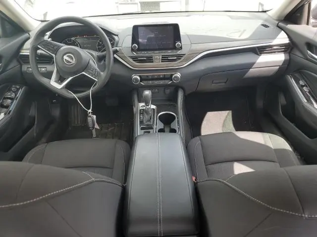 2023 NISSAN ALTIMA SV  