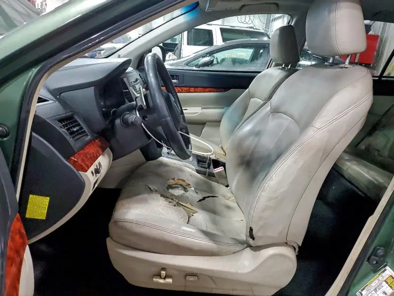 2010 SUBARU OUTBACK 2.5I LIMITED  