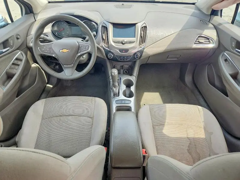 2017 CHEVROLET CRUZE LT  