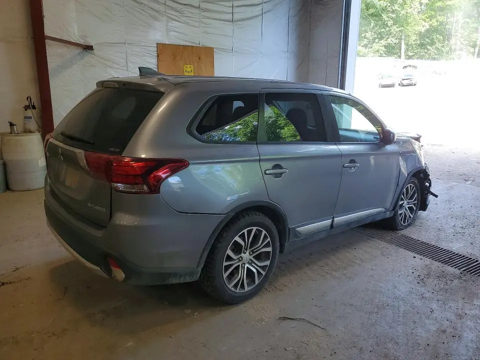 2017 MITSUBISHI OUTLANDER ES  