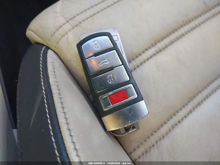 2010 VOLKSWAGEN CC LUXURY