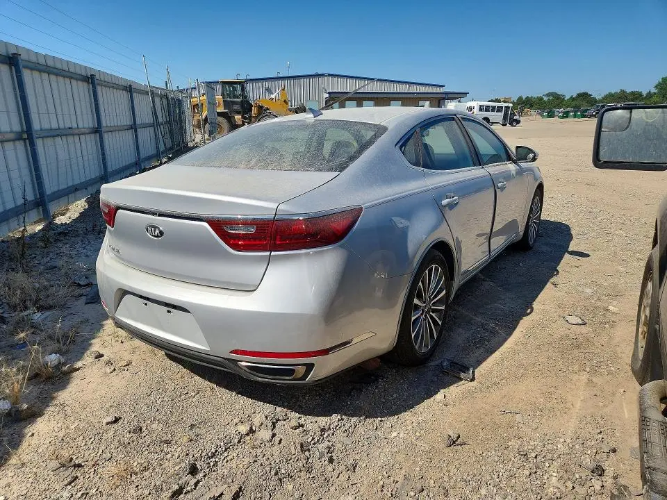 2017 KIA CADENZA PREMIUM  