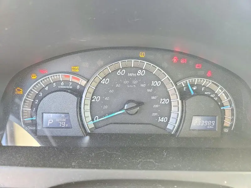 2012 TOYOTA CAMRY SE  