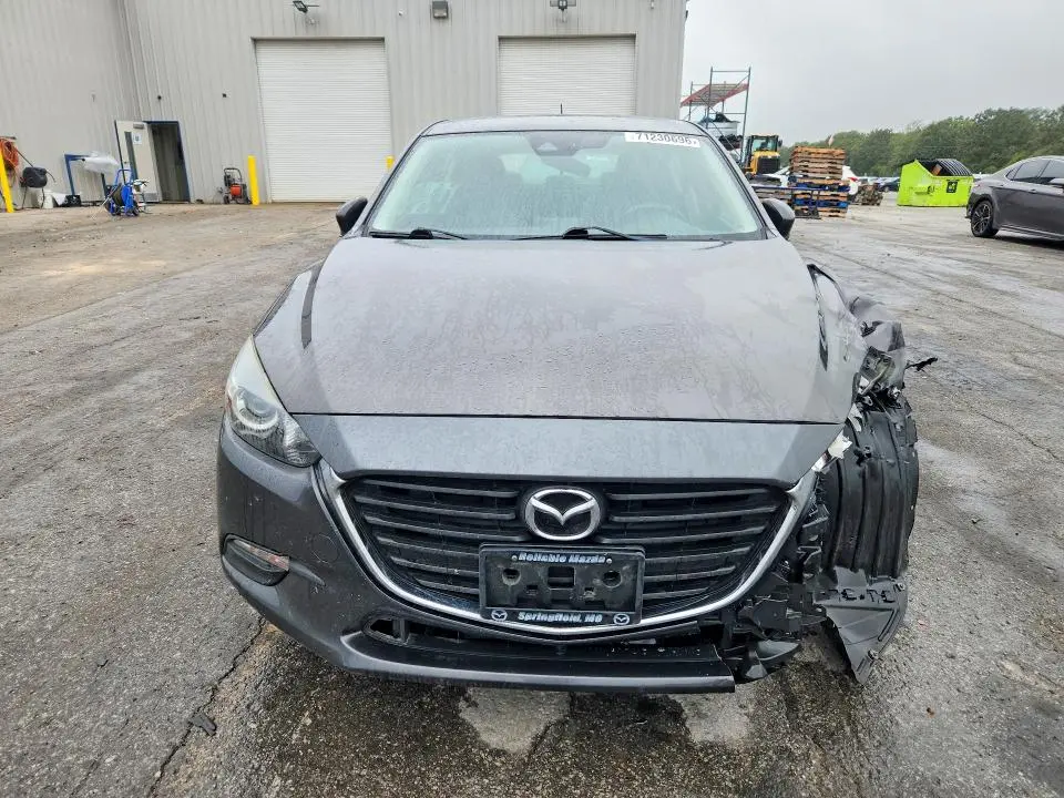 2018 MAZDA 3 TOURING  