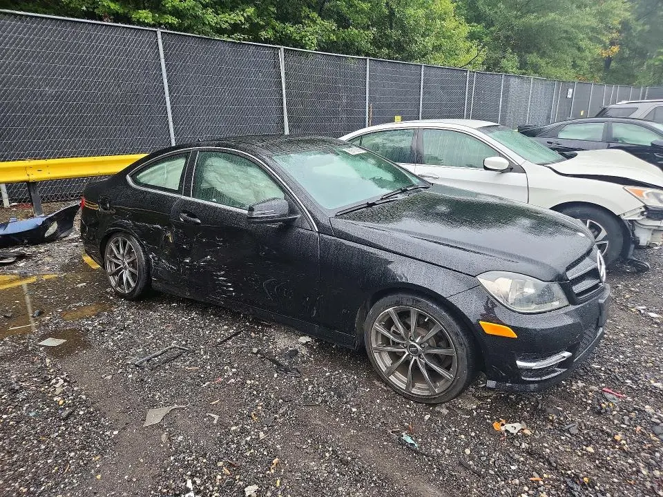2015 MERCEDES-BENZ C 250  