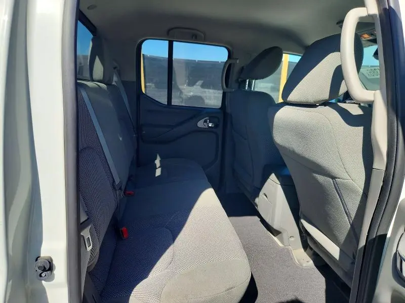 2018 NISSAN FRONTIER SV  