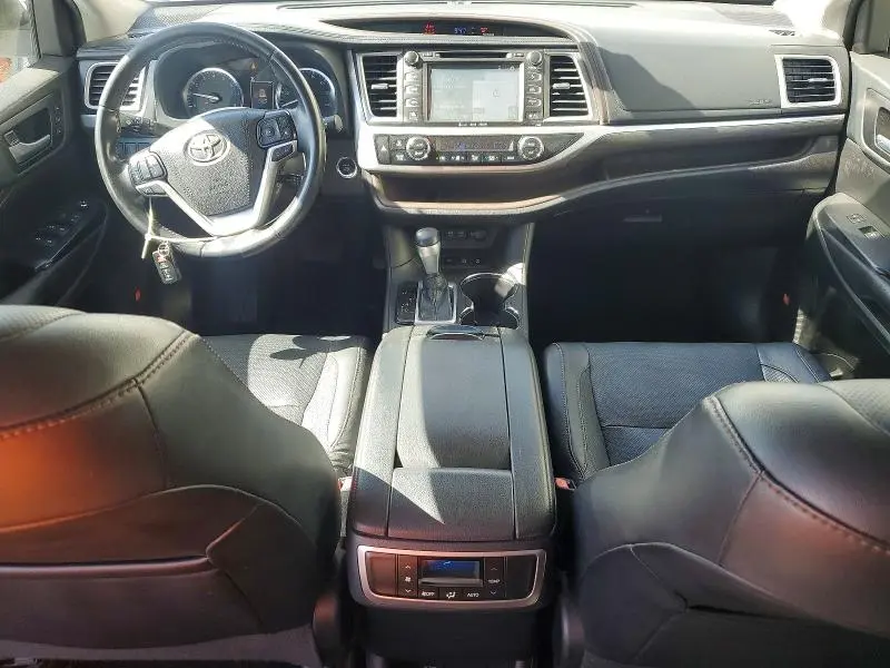2019 TOYOTA HIGHLANDER LIMITED  