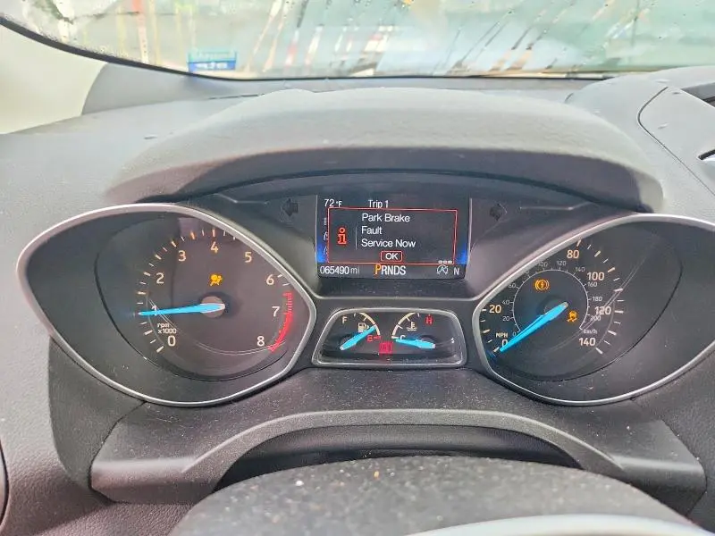 2017 FORD ESCAPE SE  