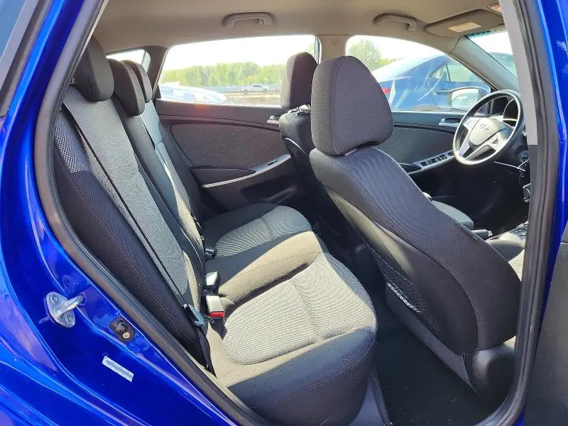 2012 HYUNDAI ACCENT GS  