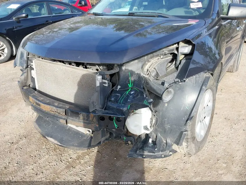 2016 CHEVROLET TRAVERSE LS