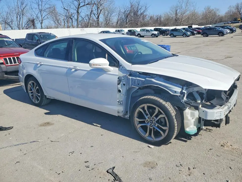 2020 FORD FUSION SEL  