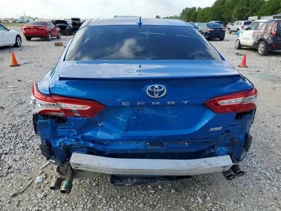2020 TOYOTA CAMRY XSE  