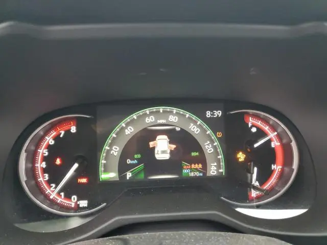 2025 TOYOTA RAV4 XLE  