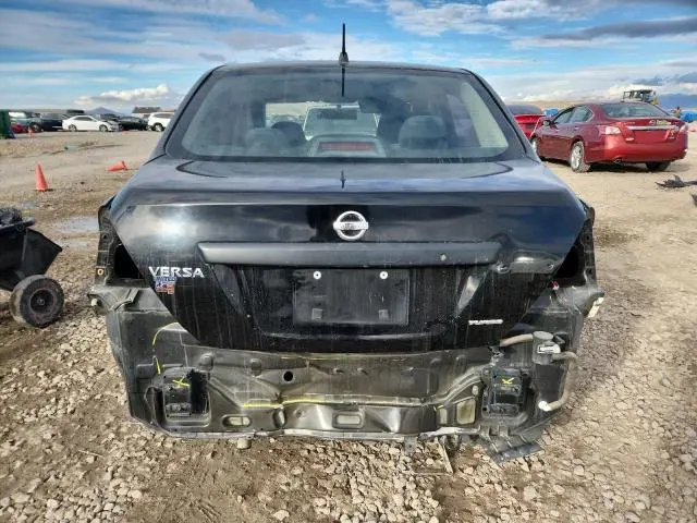 2010 NISSAN VERSA S  