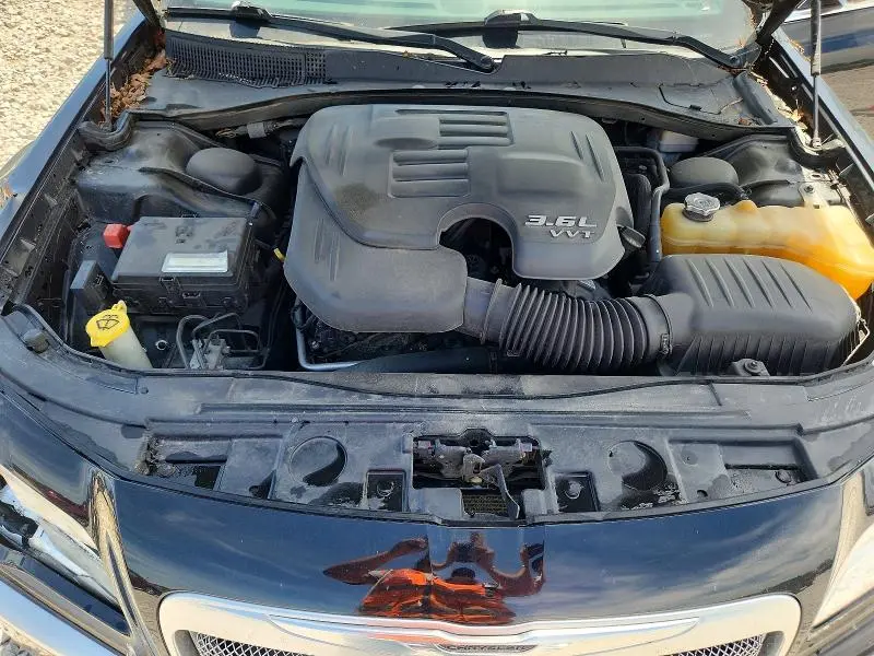 2014 CHRYSLER 300C VARVATOS  