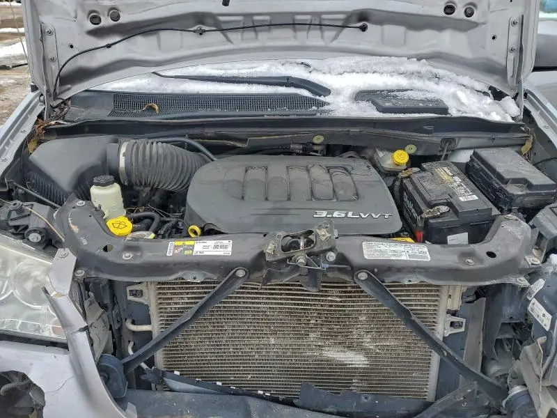 2013 CHRYSLER TOWN & COUNTRY TOURING  