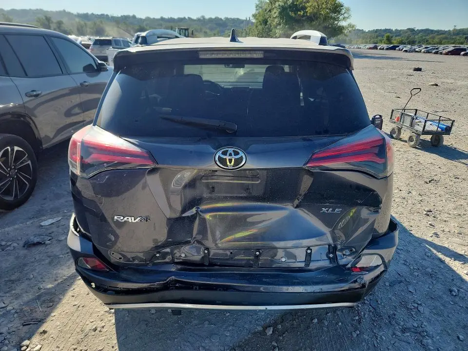 2017 TOYOTA RAV4 XLE  
