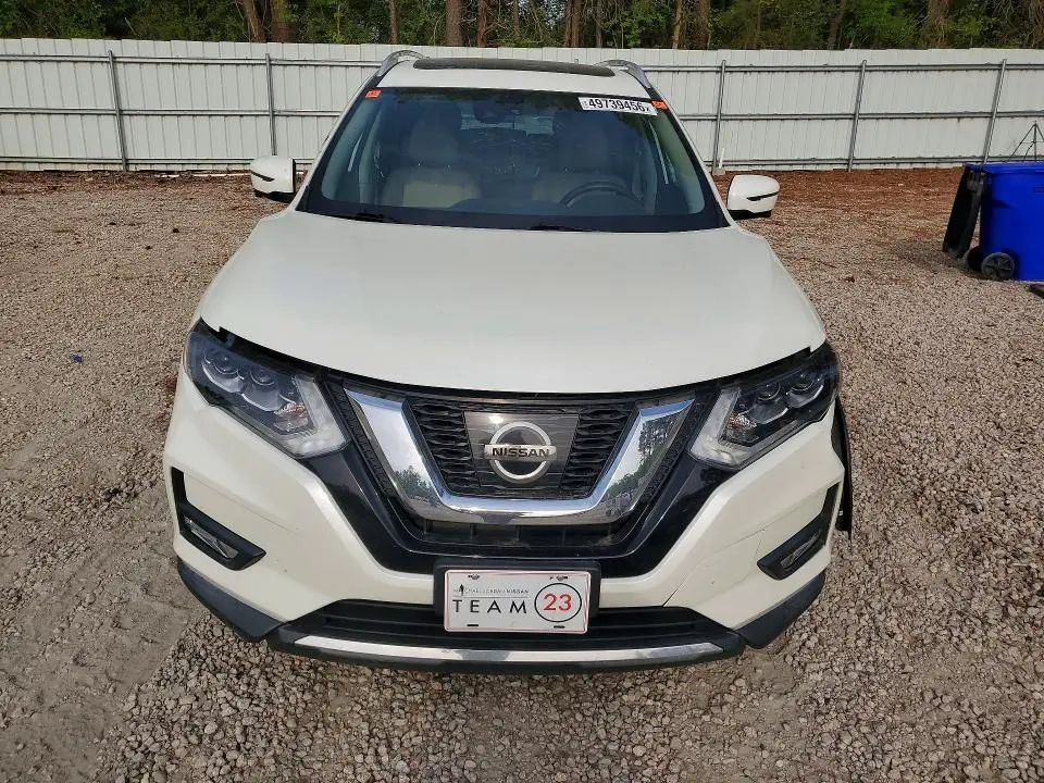 2017 NISSAN ROGUE SL  