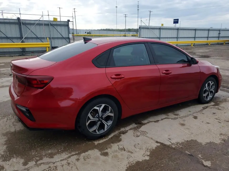 2021 KIA FORTE LXS  