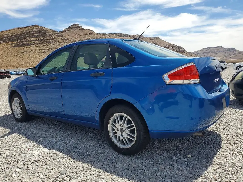 2010 FORD FOCUS SE  
