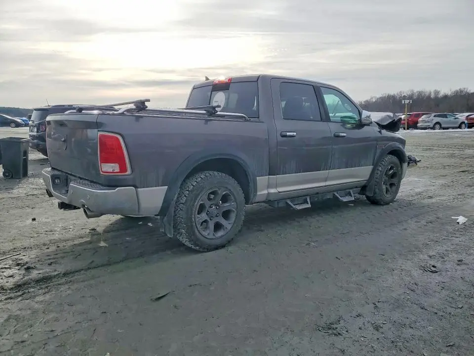 2015 RAM 1500 LARAMIE  